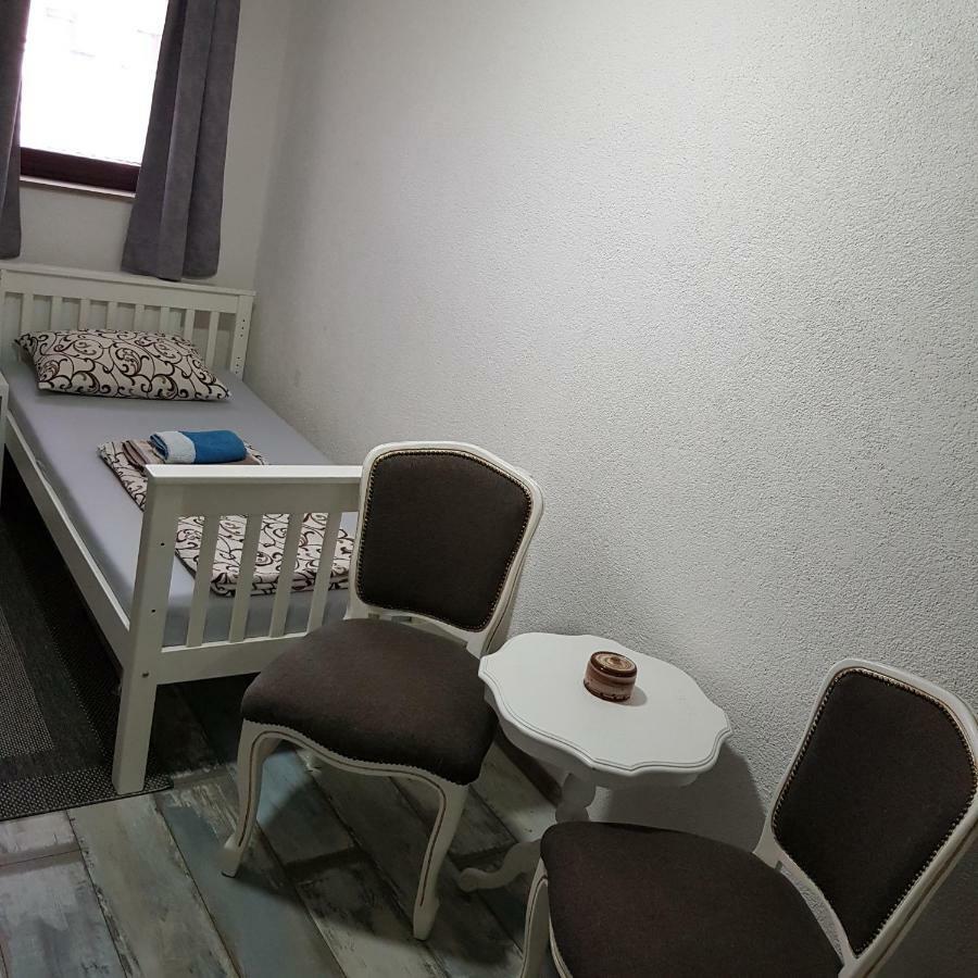 Prenociste-Sobe-Rooms-Aman بيهاتش المظهر الخارجي الصورة